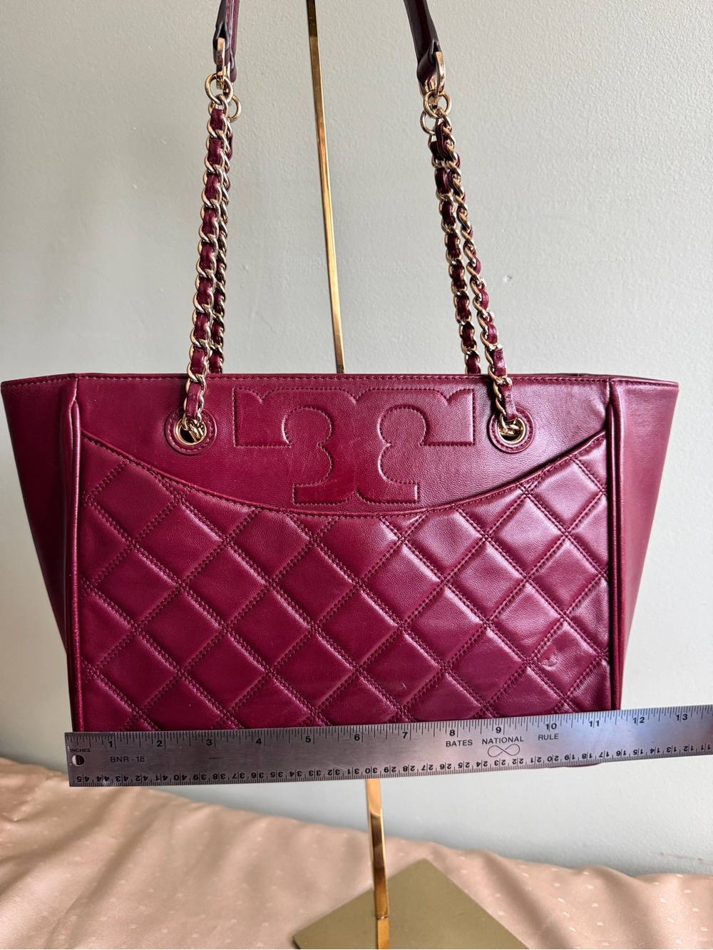 Tory Burch Quilted Leather Tote Shoulder Bag in Burgundy - Picture 5 of 16